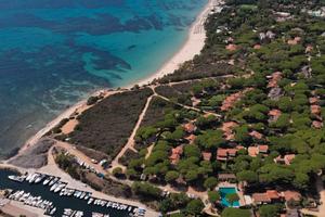 Calaverde Pula villetta immersa nel verde