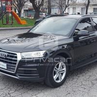 AUDI Q5 2.0 TDI 150 CV Business