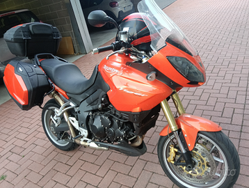 Triumph Tiger 1050