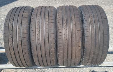 255 45 R 20 Pirelli pari al nuovo