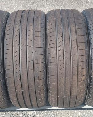 255 45 R 20 Pirelli pari al nuovo