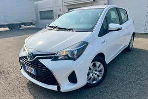 Toyota Yaris 1.5h 2015 61.000km pari al nuovo
