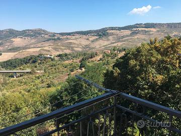 Luminoso Appartamento Arredato / Vista Monti