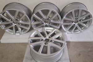 4 Cerchi in Lega 16" per Golf 5/6/7/8 - 7Jx16 ET4