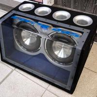Subwoofer cassonato con amblificatore