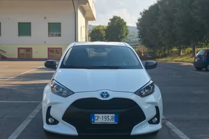 Toyota Yaris 1.5 Full Hybrid