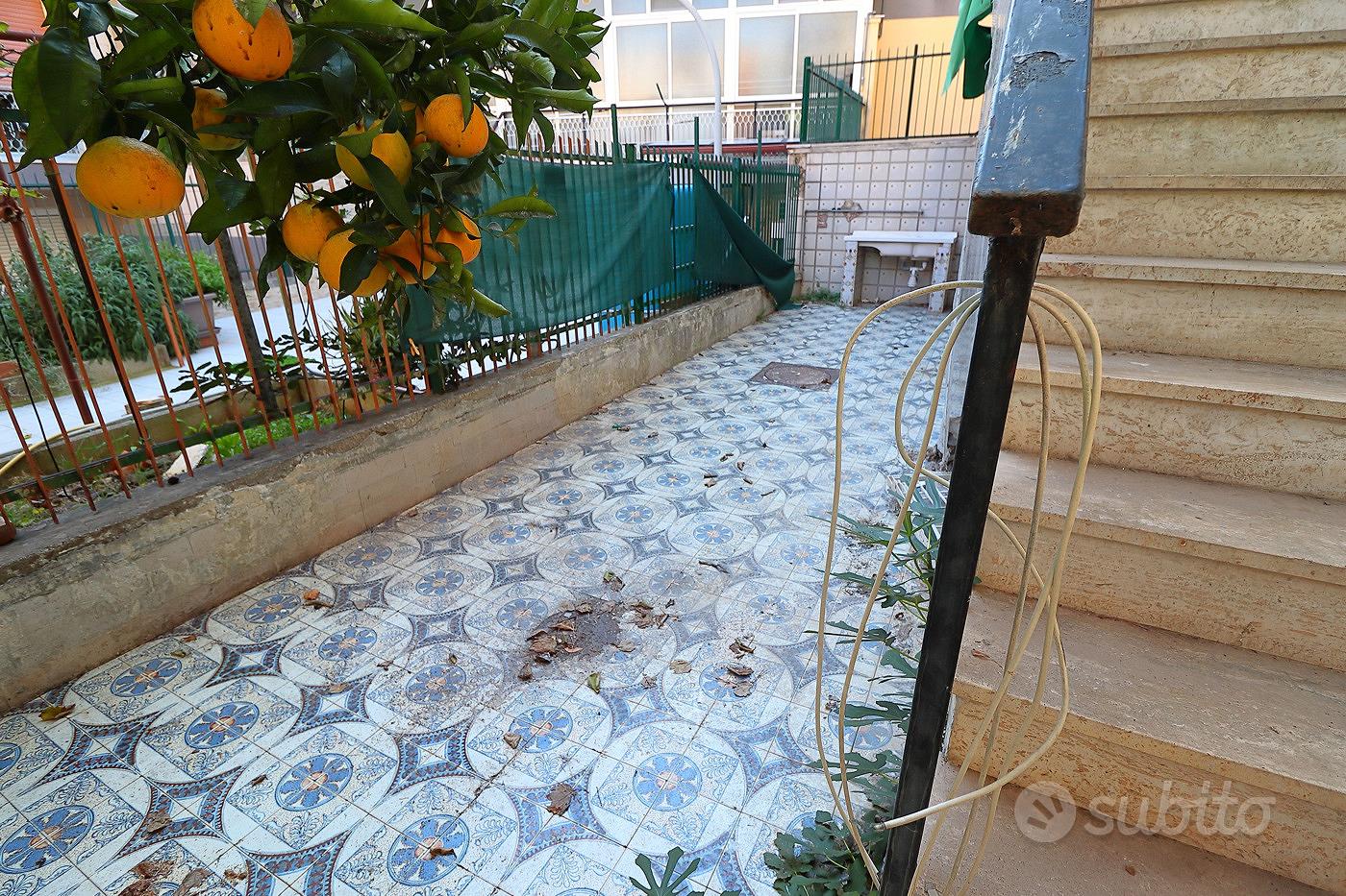 Apartment in Bari, Carbonara di Bari, Municipio 4 - Altro