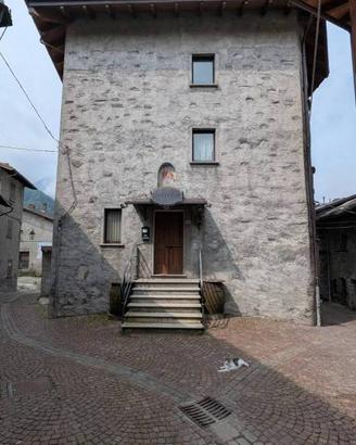 Casa indipendente di 297 m² a Aprica