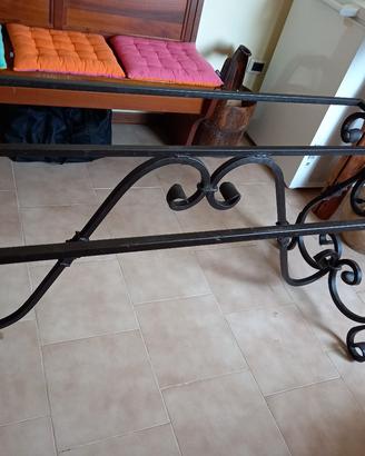 tavolo in ferro battuto