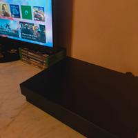 Xbox One X 1TB + 5 Giochi