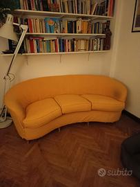 Divano a conchiglia anni 50