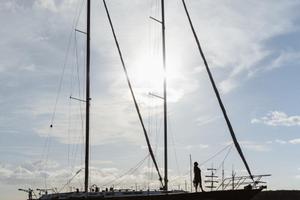 Barca a vela goletta vetroresina Restera 47 2 alb