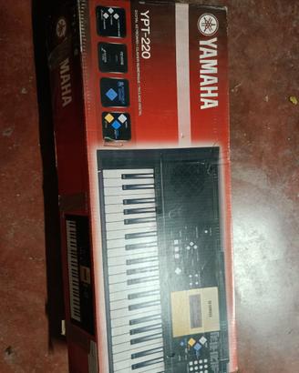 pianola yamaha ypt-220