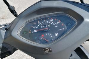scooter Honda lead 