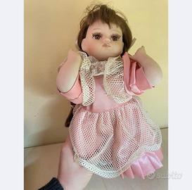 Bambola in porcellana