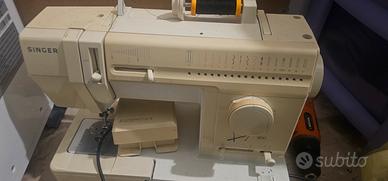 Macchina da cucire Singer 