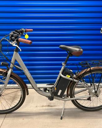 CITY E-BIKE