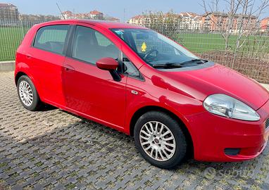 FIAT GRANDE PUNTO GPL PER FAMIGLE E NEOPATENTATI