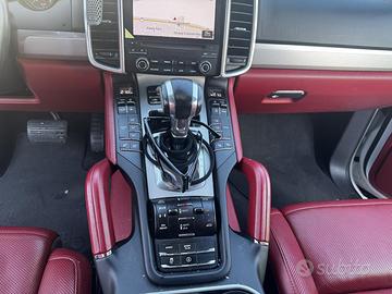 PORSCHE CAYENNE 3.0 D PLATIM EDITION PACCHETO GTS