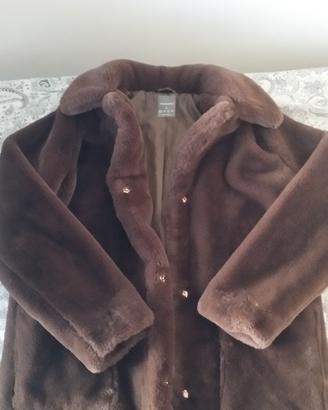 Cappotto finta pelliccia