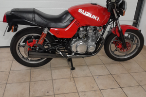Suzuki GS 550 M Katana