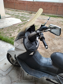 Suzuki Burgman 400 per pezzi di ricambio