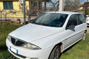 lancia y 1.2 16v