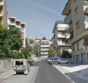 Box / Garage di 15 m² a Savona