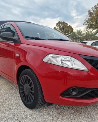 Lancia Ypsilon 1.2 69 CV 5 porte Elefantino