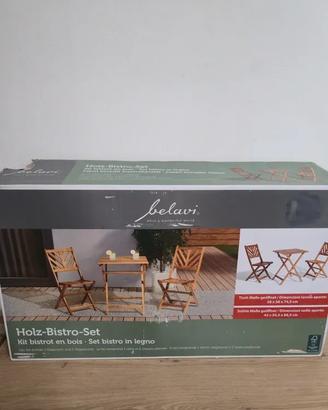 Tavolo giardino con due sedie