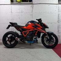 KTM 1290 SUPERDUKE R 2021