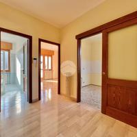 3 LOCALI A LANZO TORINESE