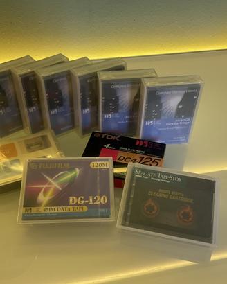 Lotto supporti server vintage DAT/DDS HP, Fuji,TDK