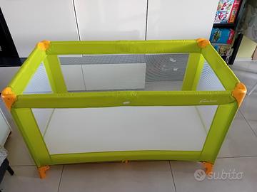 lettino da viaggio con materasso