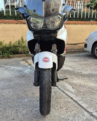 Aprilia Caponord