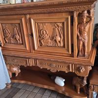 2 credenze, tavolo e 6 sedie