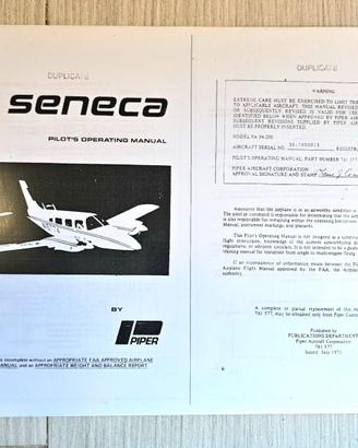Manuale di volo del Piper Seneca rilegato