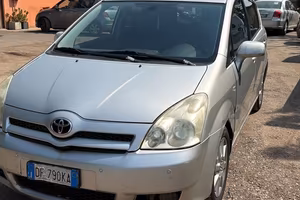 Toyota corolla verso