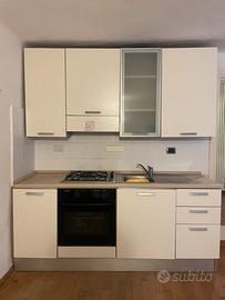 Cucina- n 2  frigo- divano letto