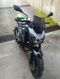 Kawasaki Z800 permuto con tmax o rolex