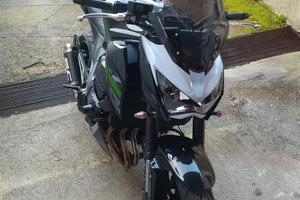 Kawasaki Z800 permuto con tmax o rolex