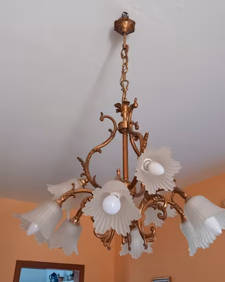 lampadario i. ferro dorato