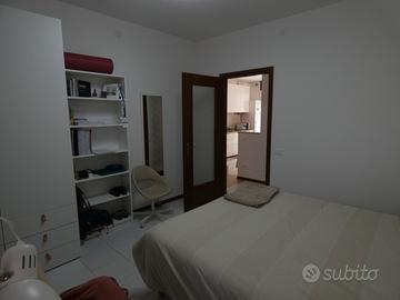 Appartamento e/o tre camere a studenti