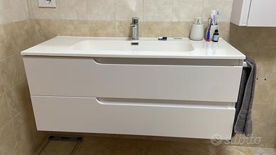 Mobile bagno sospeso