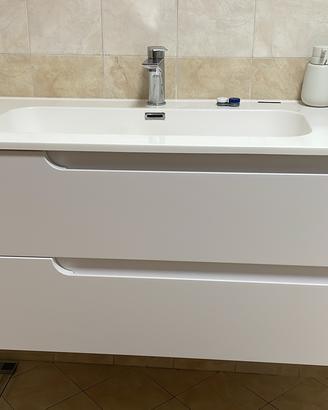 Mobile bagno sospeso