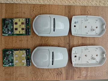 2 sensori movimento allarme Pyronix Hikvision