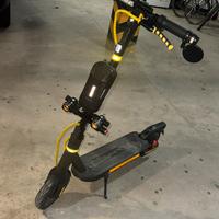 Monopattino elettrico ninebot Max G2  35km/h