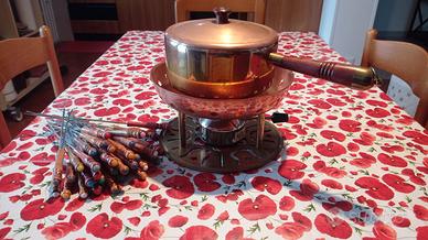 set completo  burghignon,fonduta  e bagna cauda