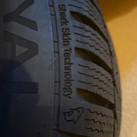 Pneumatici completi di cerchio come da foto