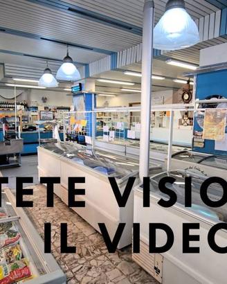 Attività / Licenza di 170 m² a Alassio